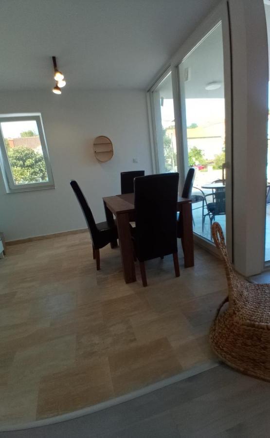 Vila Regina Apartment Paloma With Swimming Pool Езера Экстерьер фото