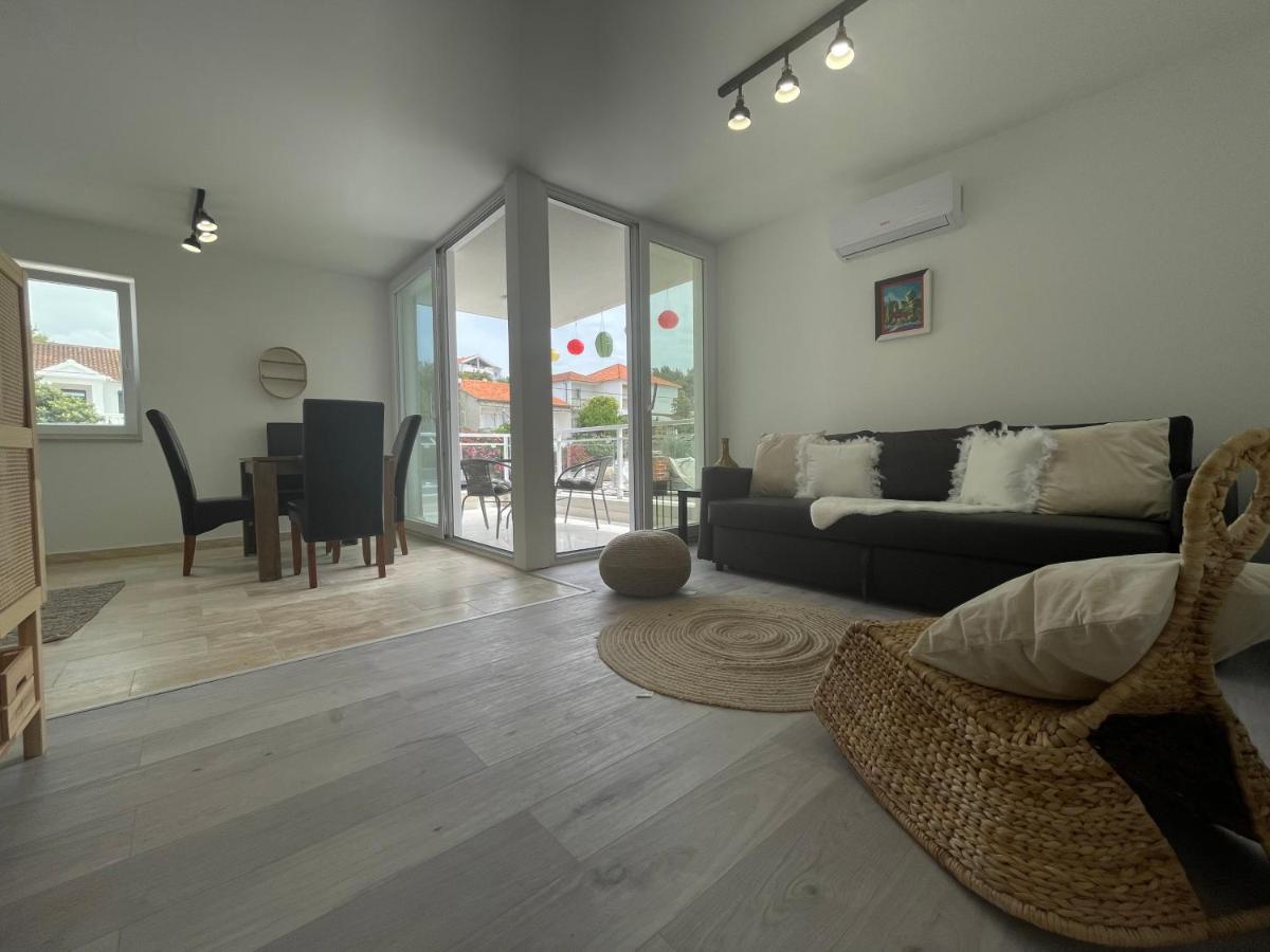 Vila Regina Apartment Paloma With Swimming Pool Езера Экстерьер фото