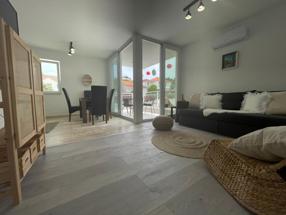 Vila Regina Apartment Paloma With Swimming Pool Езера Экстерьер фото